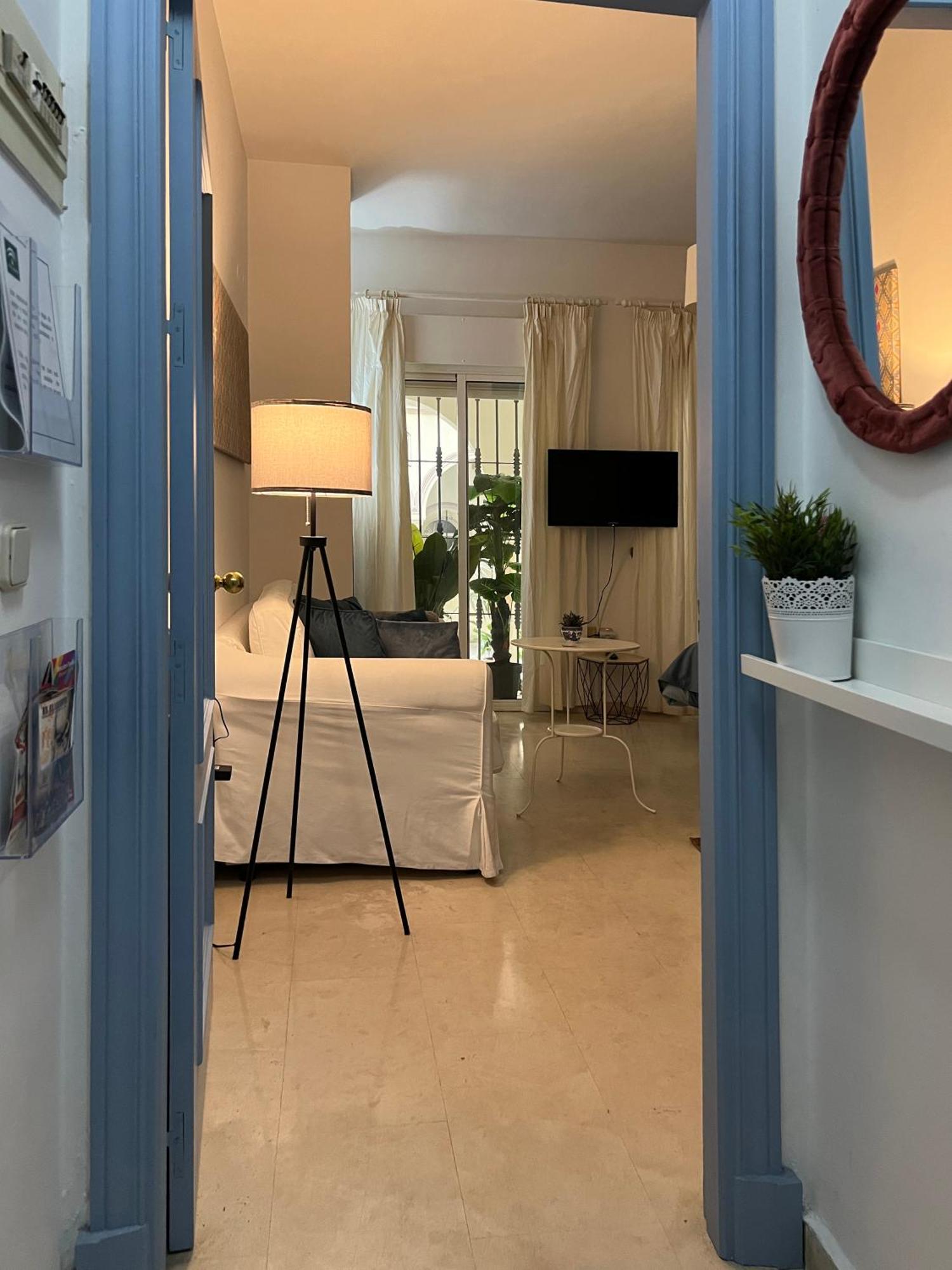 Estudio Suite San Vicente - Aloha Sevilla Exterior photo